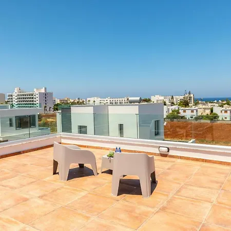 Sol E Mar 1 פרוטאראס
